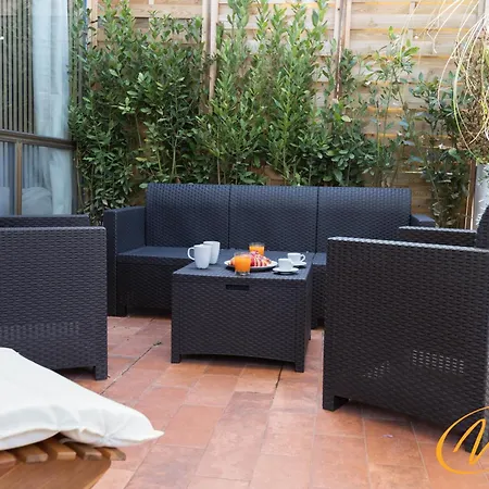 Nuccia Luxury And - Terrace, Bright Glass Lounge, 200mt To Metro-5min To Vatican, A-c Lejlighed