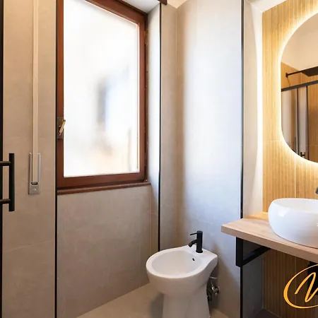 Nuccia Luxury And - Terrace, Bright Glass Lounge, 200mt To Metro-5min To Vatican, A-c Rom