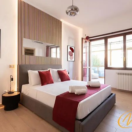 Nuccia Luxury And - Terrace, Bright Glass Lounge, 200mt To Metro-5min To Vatican, A-c Rom