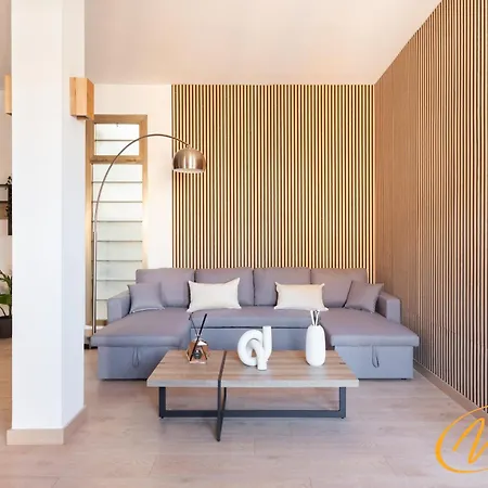 Nuccia Luxury And - Terrace, Bright Glass Lounge, 200mt To Metro-5min To Vatican, A-c Lejlighed