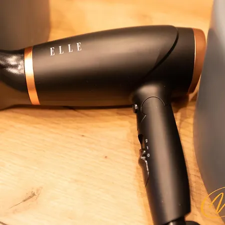 Nuccia Luxury And - Terrace, Bright Glass Lounge, 200mt To Metro-5min To Vatican, A-c Lejlighed