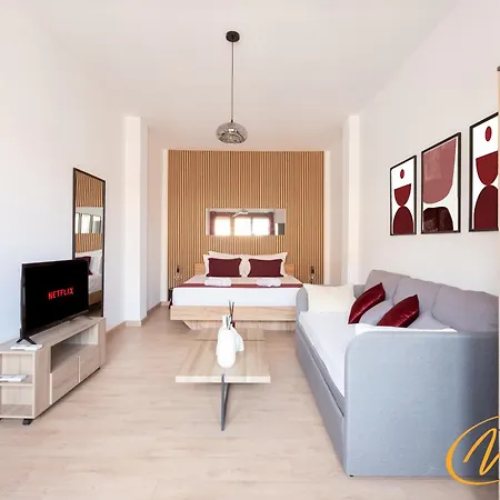 Nuccia Luxury And - Terrace, Bright Glass Lounge, 200mt To Metro-5min To Vatican, A-c Lejlighed