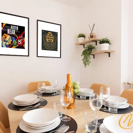 Nuccia Luxury And - Terrace, Bright Glass Lounge, 200mt To Metro-5min To Vatican, A-c Lejlighed