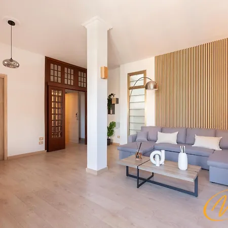 Nuccia Luxury And - Terrace, Bright Glass Lounge, 200mt To Metro-5min To Vatican, A-c *
