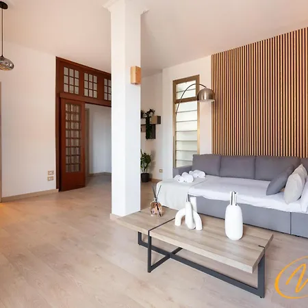 Nuccia Luxury And - Terrace, Bright Glass Lounge, 200mt To Metro-5min To Vatican, A-c Apartamento Roma