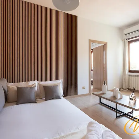 Apartamento Nuccia Luxury And - Terrace, Bright Glass Lounge, 200mt To Metro-5min To Vatican, A-c Roma